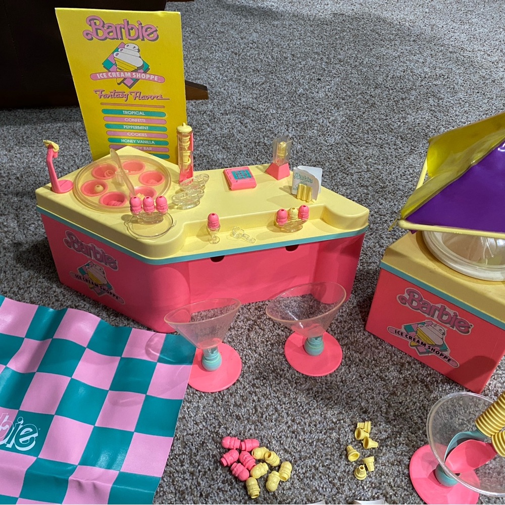 Vintage Barbie Ice Cream Shop